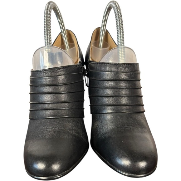 Strictly Comfort Black Leather Side Zip Ankle Boots Heels Women Size 9 Workwear - Picture 2 of 8